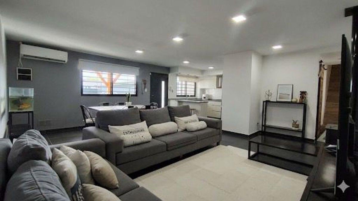 Foto de CASA 4 AMBIENTES EN VENTA CAÑUELAS CON PILETA, imagen 2