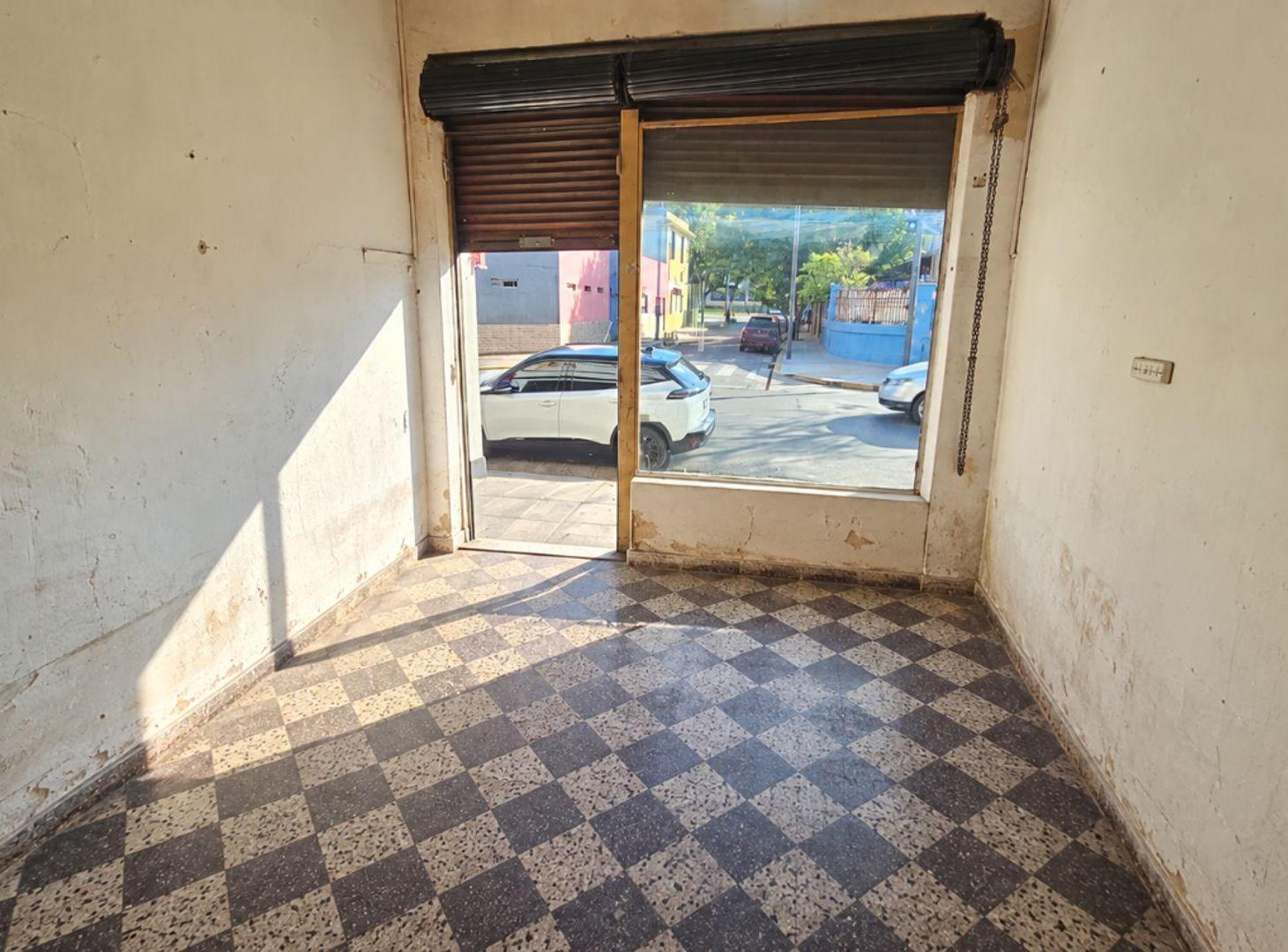 Foto de VENTA LOCAL COMERCIAL POMPEYA, imagen 2