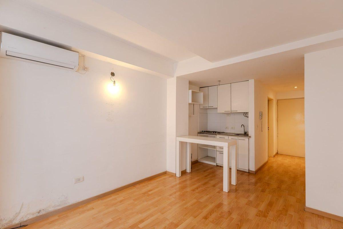 Foto de VENTA MONOAMBIENTE CON COCHERA Y PARRILLA AV BOEDO, imagen 3
