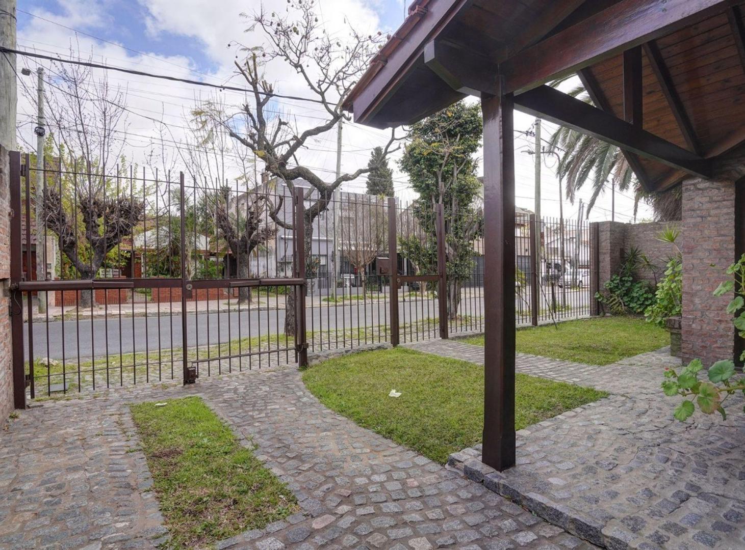 Foto de VENTA CASA 6 AMBIENTES RAMOS MEJIA APTO CREDITO, imagen 5