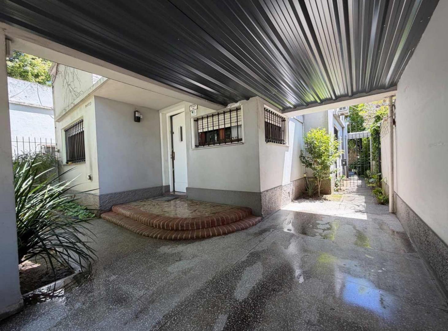 Foto de Venta Casa 3 amb Quilmes RECICLADA JARDIN COCHERA, imagen 4