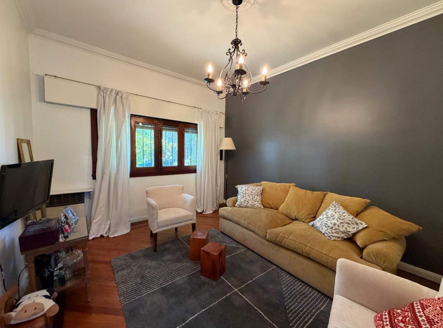 Foto de Venta Casa 3 amb Quilmes RECICLADA JARDIN COCHERA, imagen 5