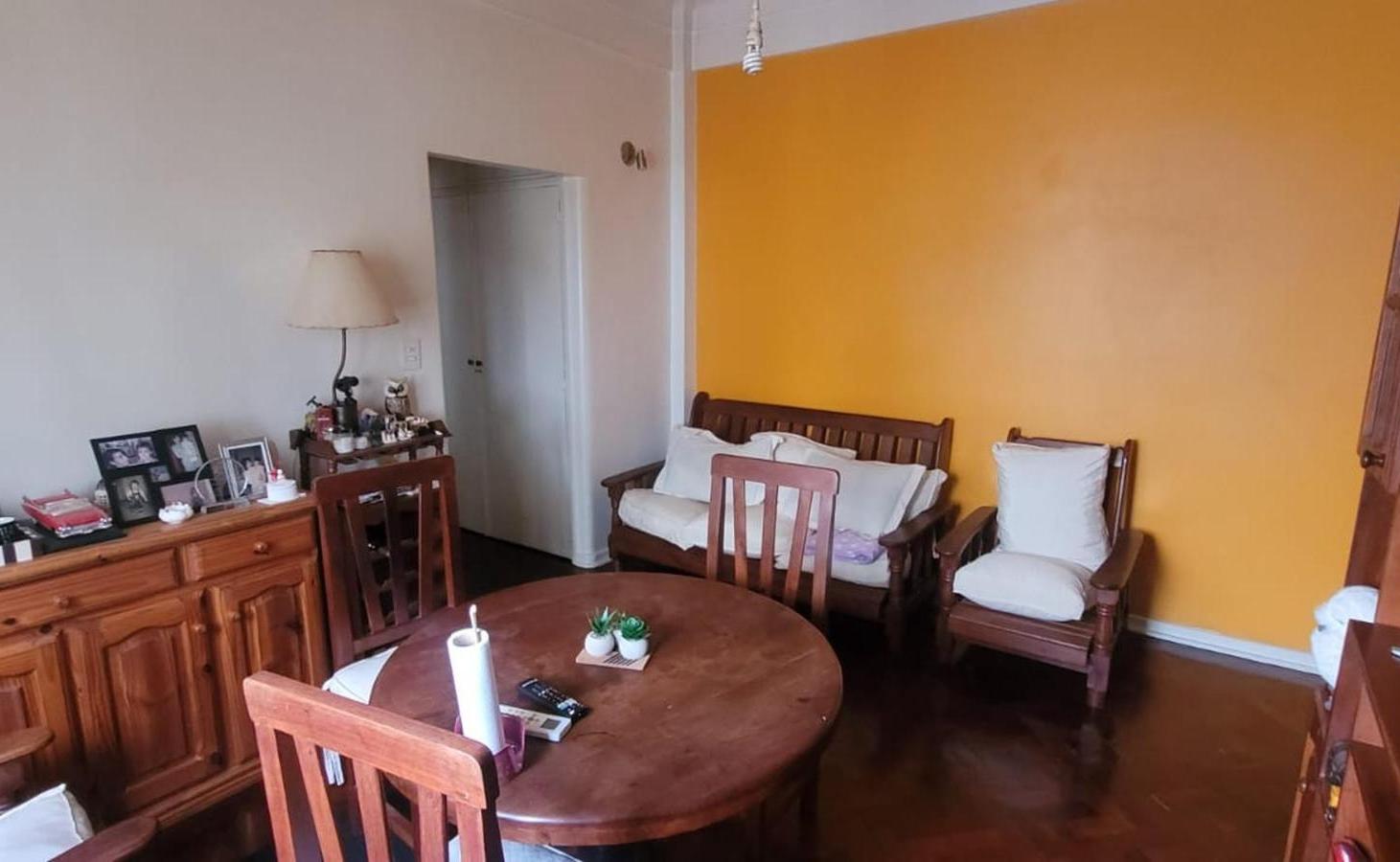 ZAPIOLA 983 - COLEGIALES - 2 AMB. MUY AMPLIOS APTO PROF!