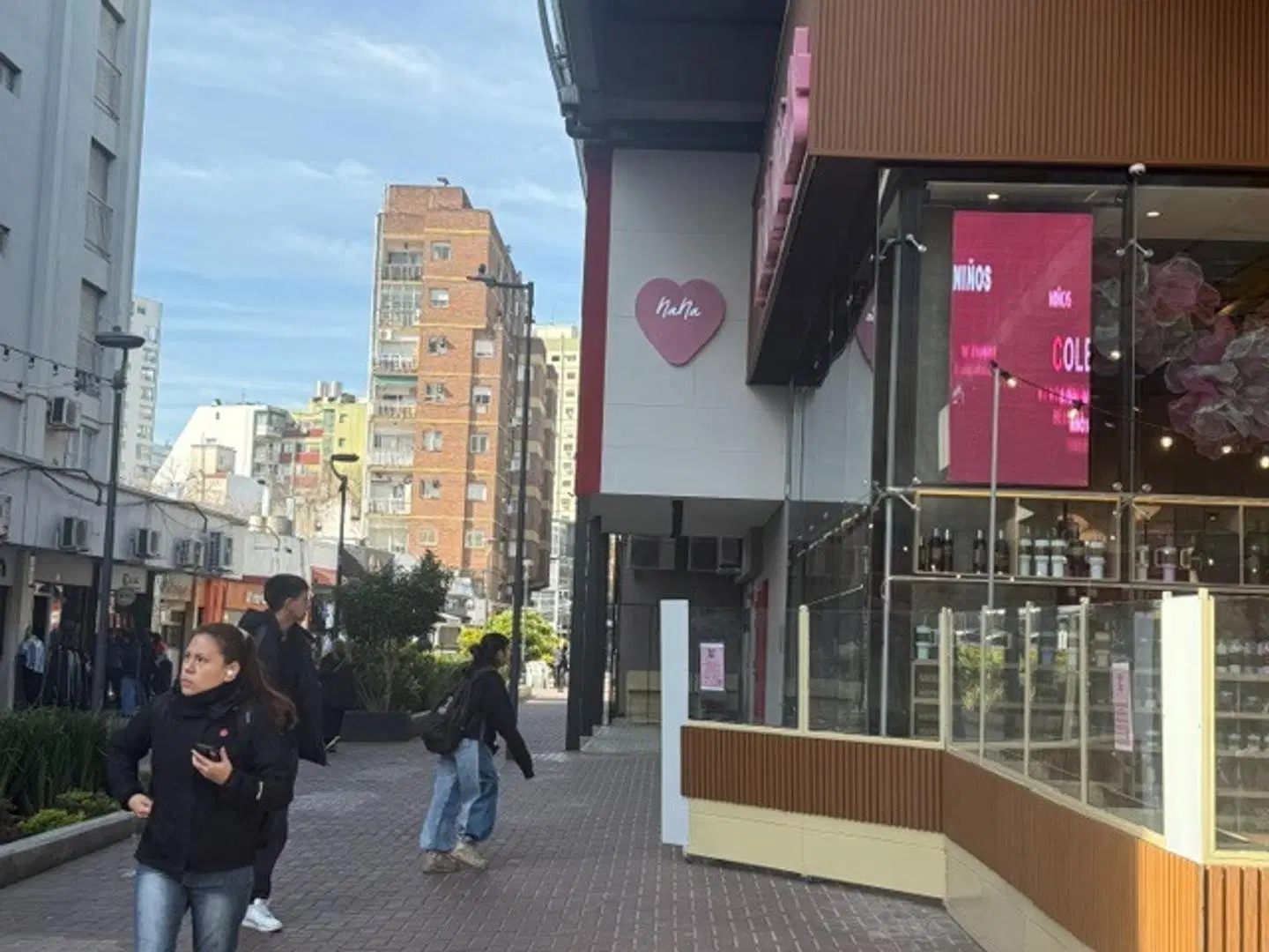 LOCAL EN PASAJE ECHEVERRIA.BARRIO CHINO.APTO GASTRONOMIA 1