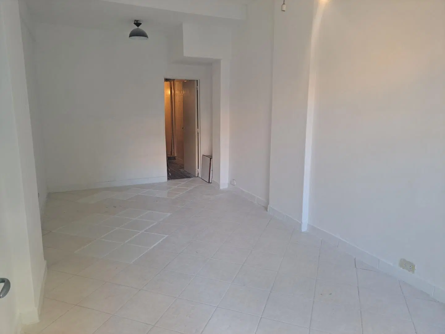 JORGE NEWBERY 3300 - COLEGIALES - LOCAL DE 22 M2 ! 4