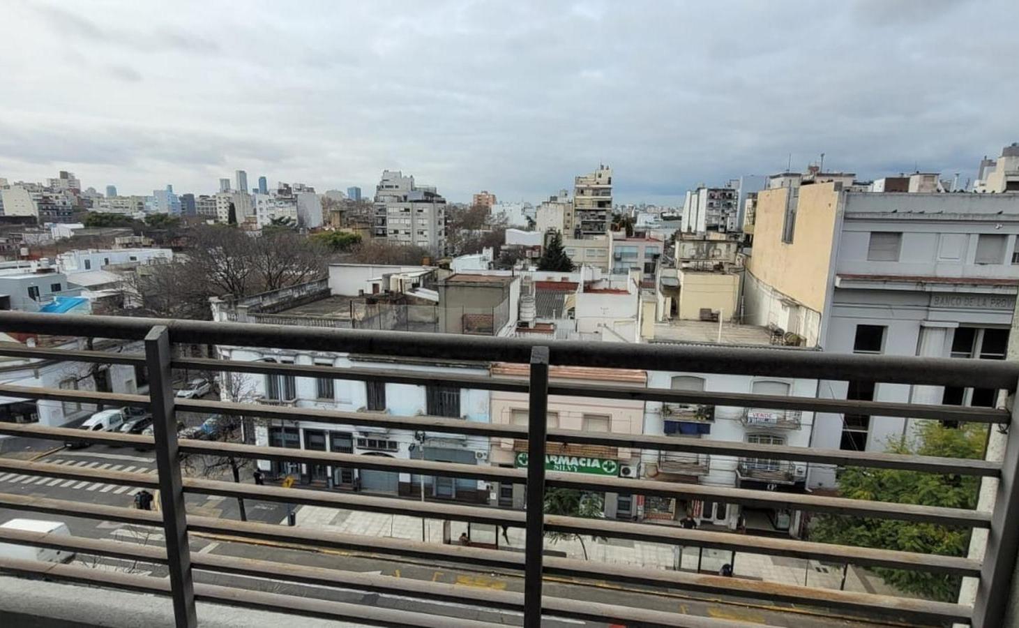 Foto de F. LACROZE 3921 - COLEGIALES - 1 AMB. AL FTE. C/BALCÓN!, imagen 4