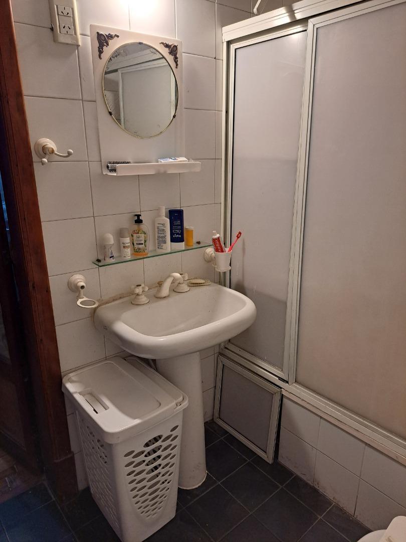 Foto de GUEVARA 200 - CHACARITA - CASA EN ESQ.,COMERCIAL o VIVIENDA., imagen 4