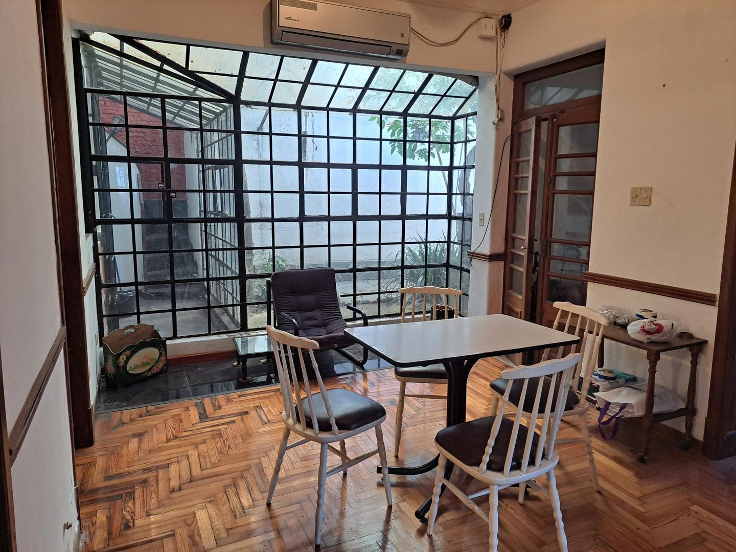 Foto de GUEVARA 200 - CHACARITA - CASA EN ESQ.,COMERCIAL o VIVIENDA., imagen 1