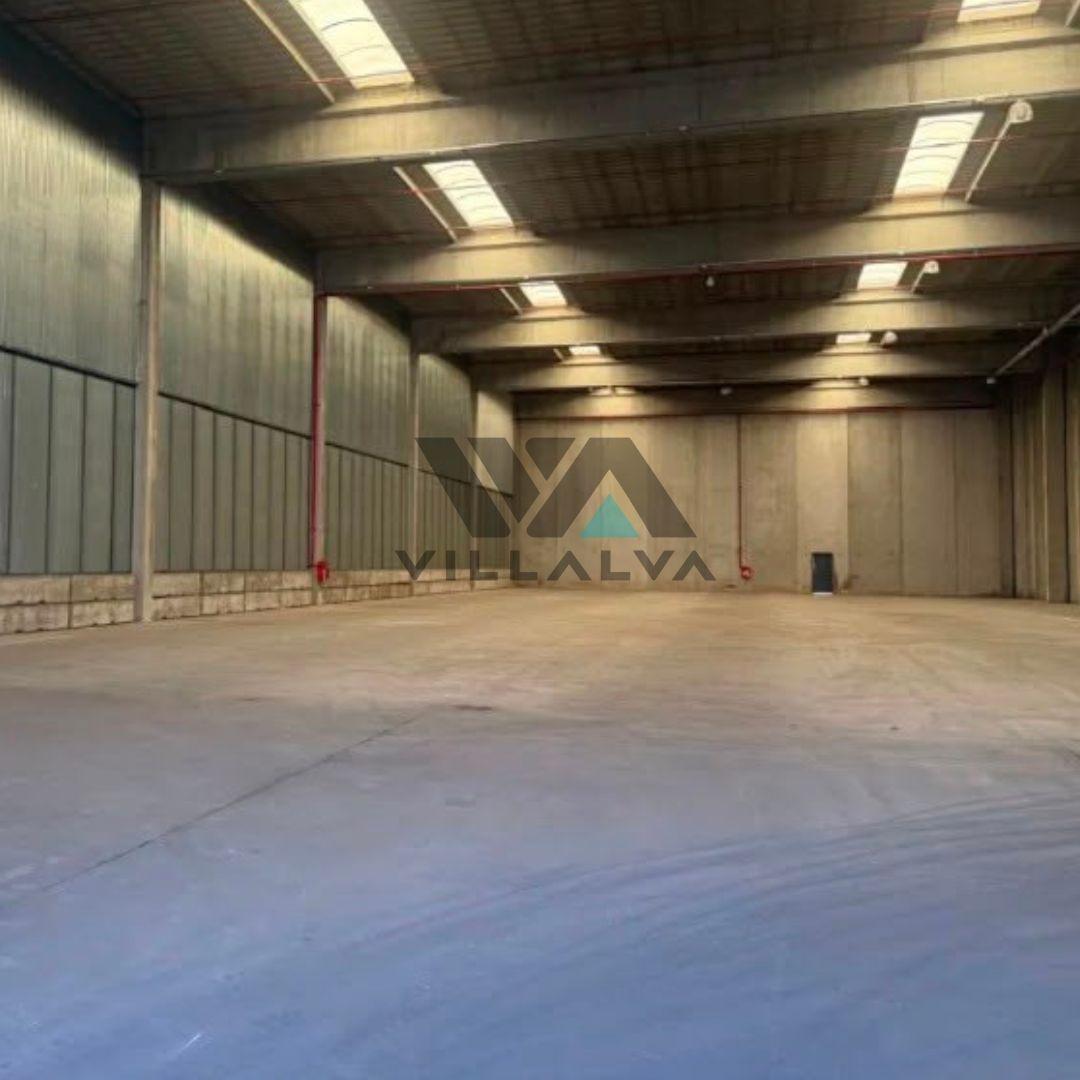 Foto de DEPOSITO EN ALQUILER EN PREDIO CERRADO DE 1.500M2, MORENO, imagen 1