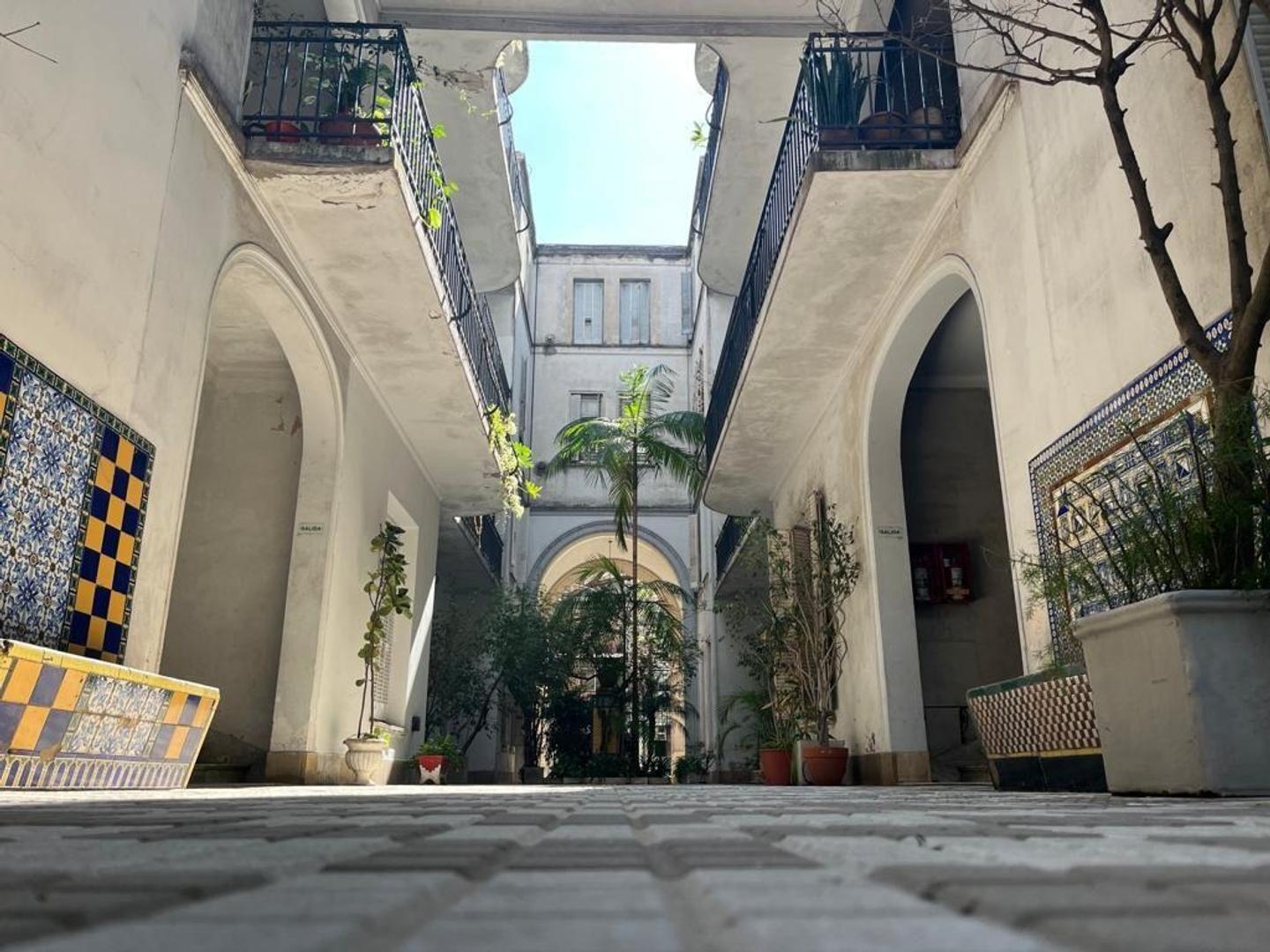 Foto de HERMOSO PH DE 3 AMB CON ENTREPISO EN EL PASAJE GENERAL PAZ!, imagen 1