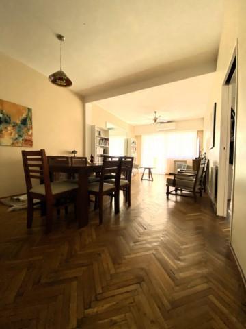 Departamento Amplio 3 Amb. C/ Dep. y Balcón en Edifico de Categoría. Oportunidad Unica. 2