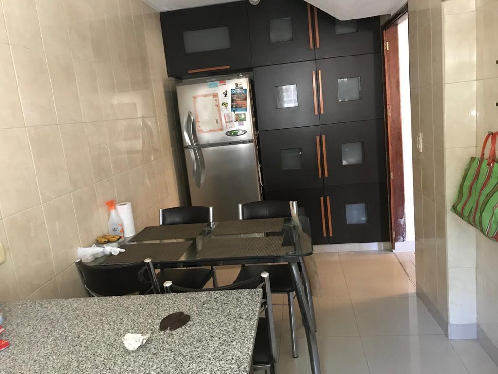 Hermosa Casa 4 Ambientes con Quincho y Terraza! 2