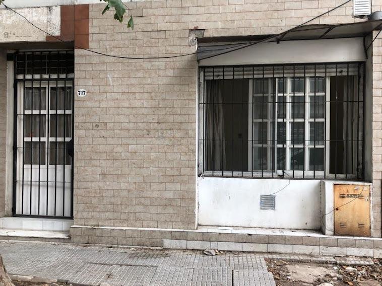 PH Monoambiente. (Local Comercial) Pb Sin Expensas. Ideal Inversion! 3