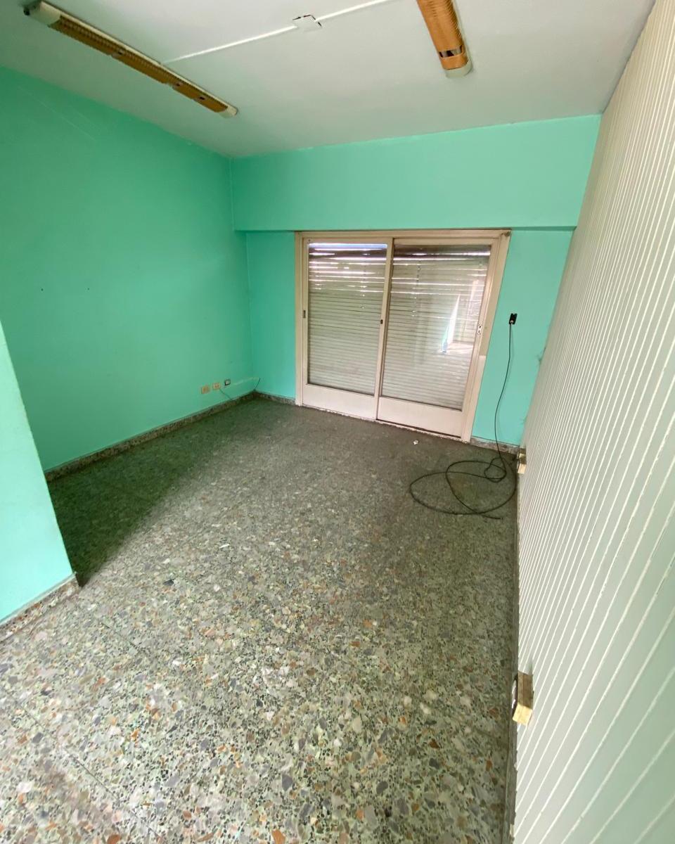 Excelente Galpón con Vivienda/oficinas Ideal Diversas Industrias! 2