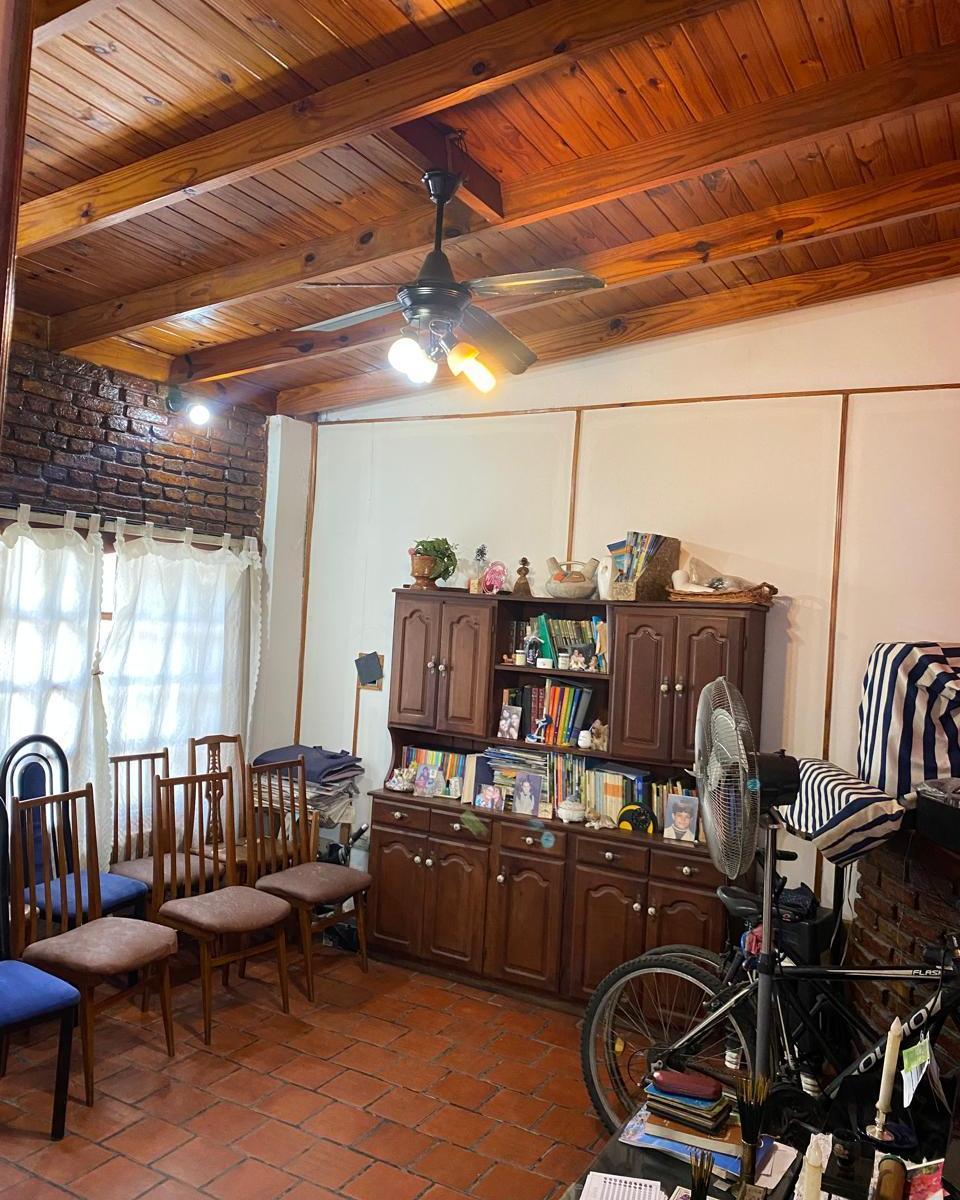 Hermosa Casa en Lote Propio Ideal 2 Familias! 1