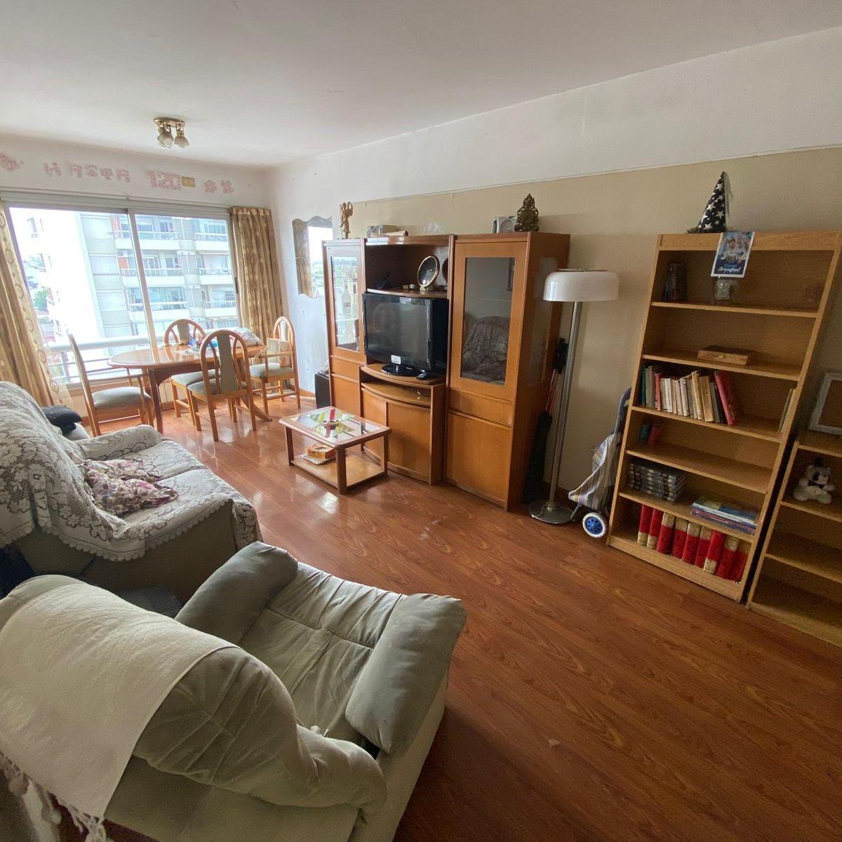 Excelente Departamento de 2 Ambientes C/balcon! 4
