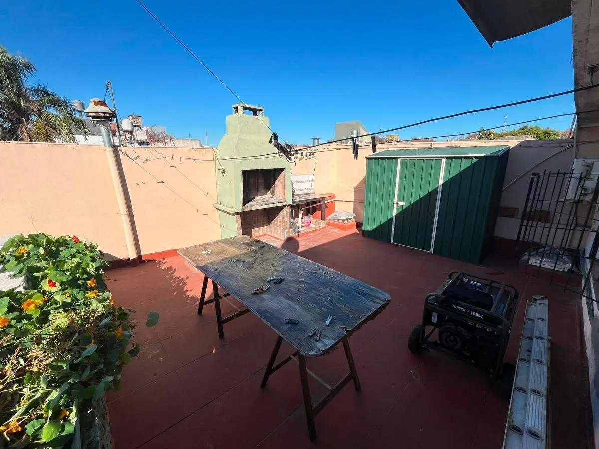 Excelente PH 4 ambientes con terraza!! 2