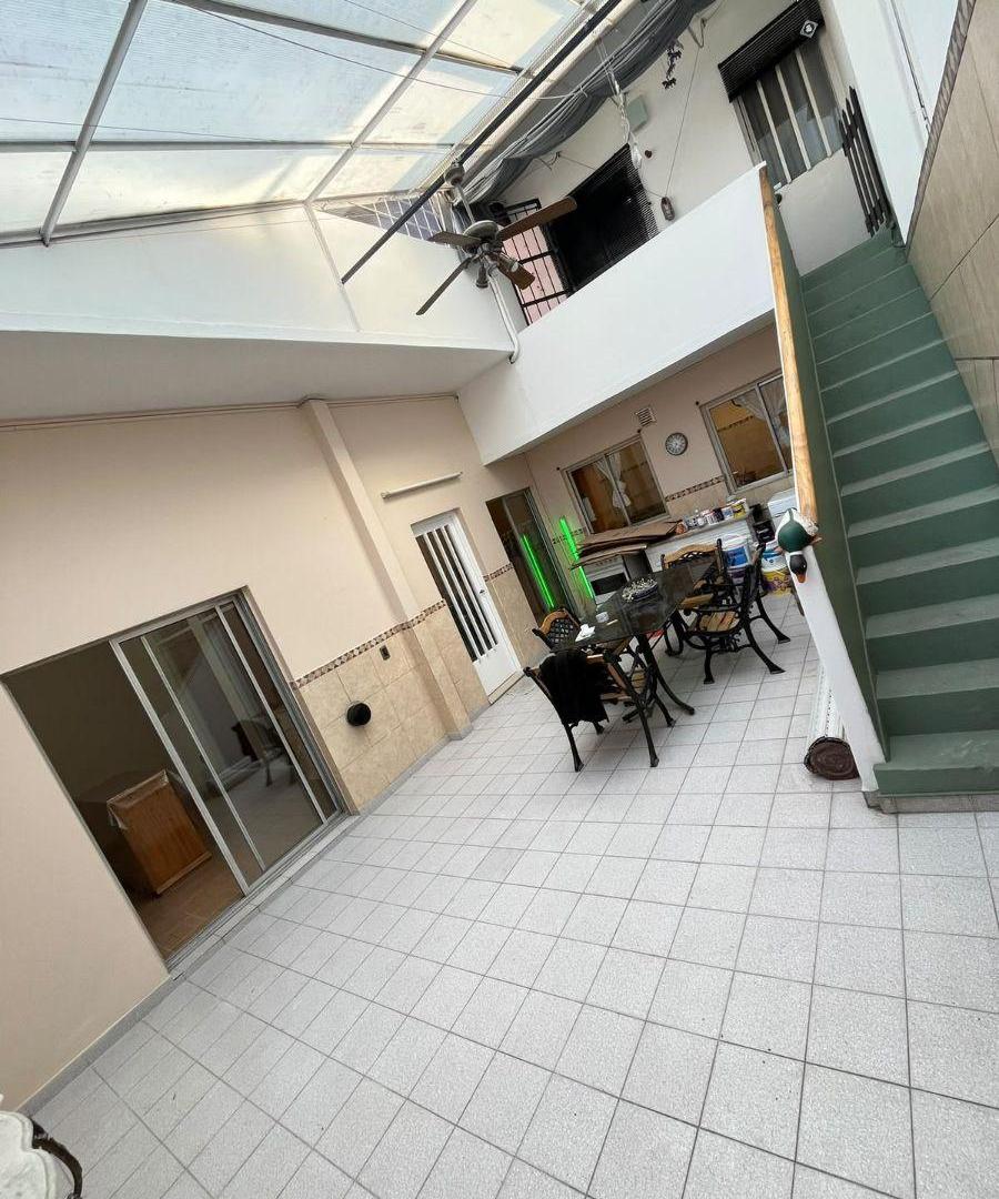 Foto de Excelente PH 3 ambientes planta baja con terraza y quincho!!!, imagen 2