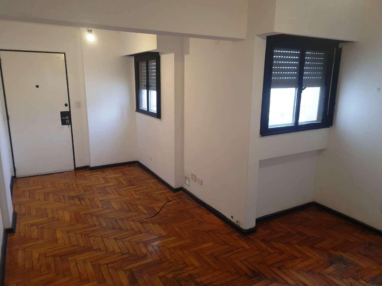 DEPARTAMENTO DE DOS AMBIENTES EN ALQUILER, CENTRO DE AVELLANEDA