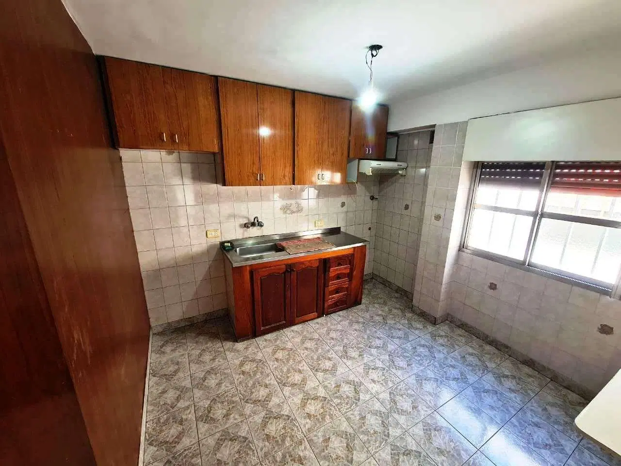 Departamento EN VENTA DE 3 AMBIENTES. PIÑEYRO, AVELLANEDA. 2