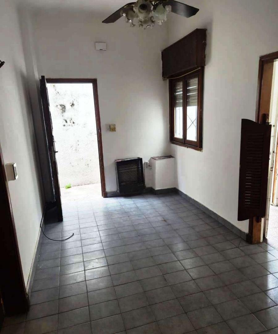 Foto de Departamento de 3 ambientes en alquiler. Planta baja., imagen 2