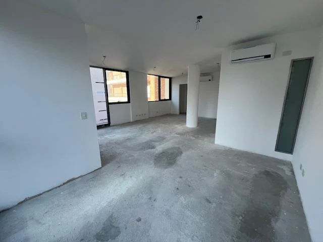 Venta Piso 4 Ambientes 4 Baños Dependencia Pileta Parrilla Luminoso Full Amenities Torre Evoque Belg 2