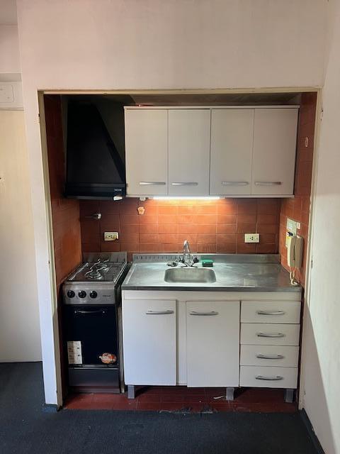 Venta 2 Ambientes Dormitorio Baño Completo Excelente Ubicación Recoleta 4