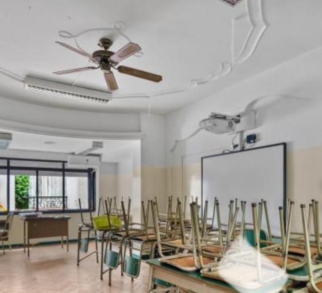 Venta Casa 12 Dorm. Colegio Clínica Consultorio Medico Terreno en Flores 3