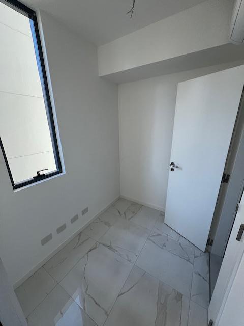 Venta Piso 4 Ambientes 4 Baños Dependencia Pileta Parrilla Luminoso Full Amenities Torre Evoque Belg 4