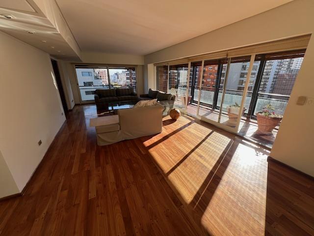 Alquiler Piso 2 Dormitorios en suite Dependencia 2 cocheras Pileta Grupo electrogeno Belgrano 2