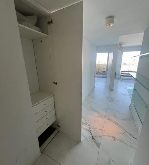 Alquiler 2 ambientes 2 baños cochera Pileta Terraza Alto Vista Luz Palermo 5