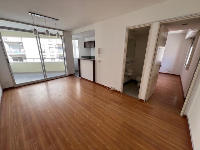Alquiler 2 ambientes 2 baños Cochera Terraza Pileta Solarium Luz Barrio Norte 4