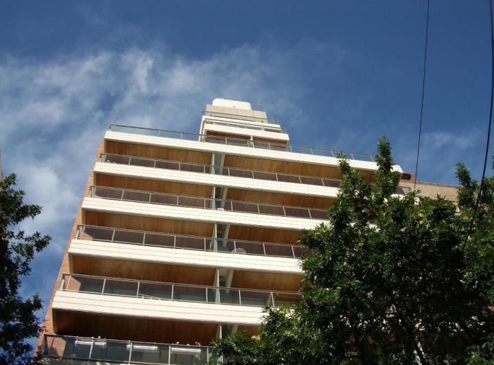 Alquiler 2 ambientes Amiueblado seguridad pileta parrilla vista abierta muy luminoso Cañitas 1