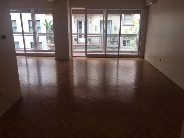 Foto de Venta Piso 3 dormitorios Dependencia 4 baños Cochera Patio Bullrich, imagen 3