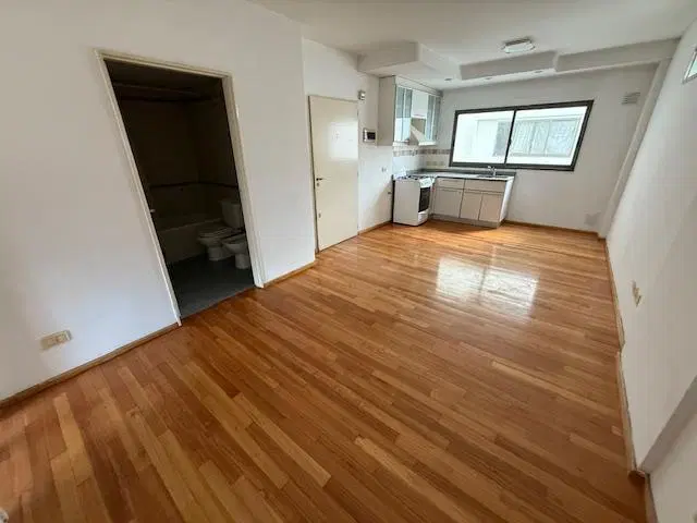 Alquiler 2 ambientes Living comedor Baño Alto Luminoso Pileta Las Cañitas 2