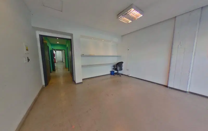 Alquiler Edificio Comercial Avenida Forest polo audiovisual montacargas medios locomoción Chacarita 1