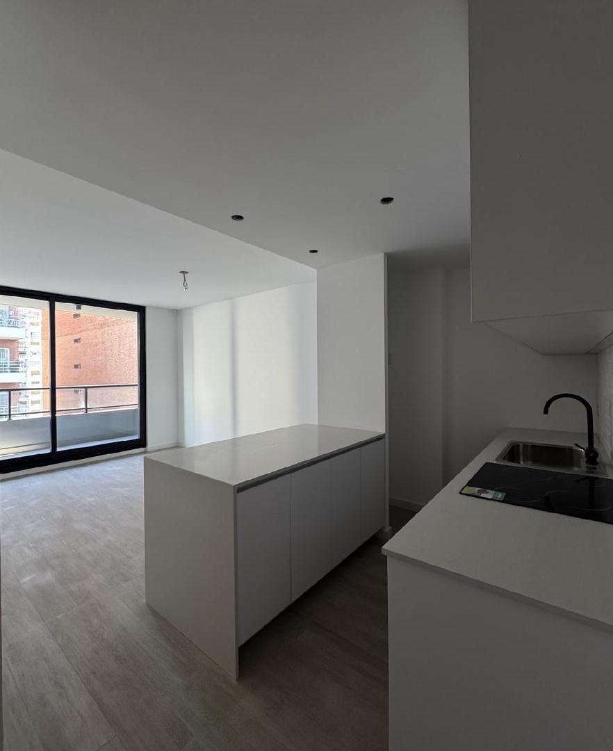 Foto de Venta 2 ambientes 2 Baños Seguridad 24 hrs Pileta Parrilla Amenities, imagen 1
