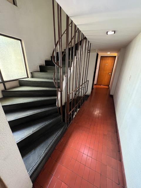 Foto de Venta 2 ambientes RECICLADO Dormitorio Baño completo Apto Profesional, imagen 4