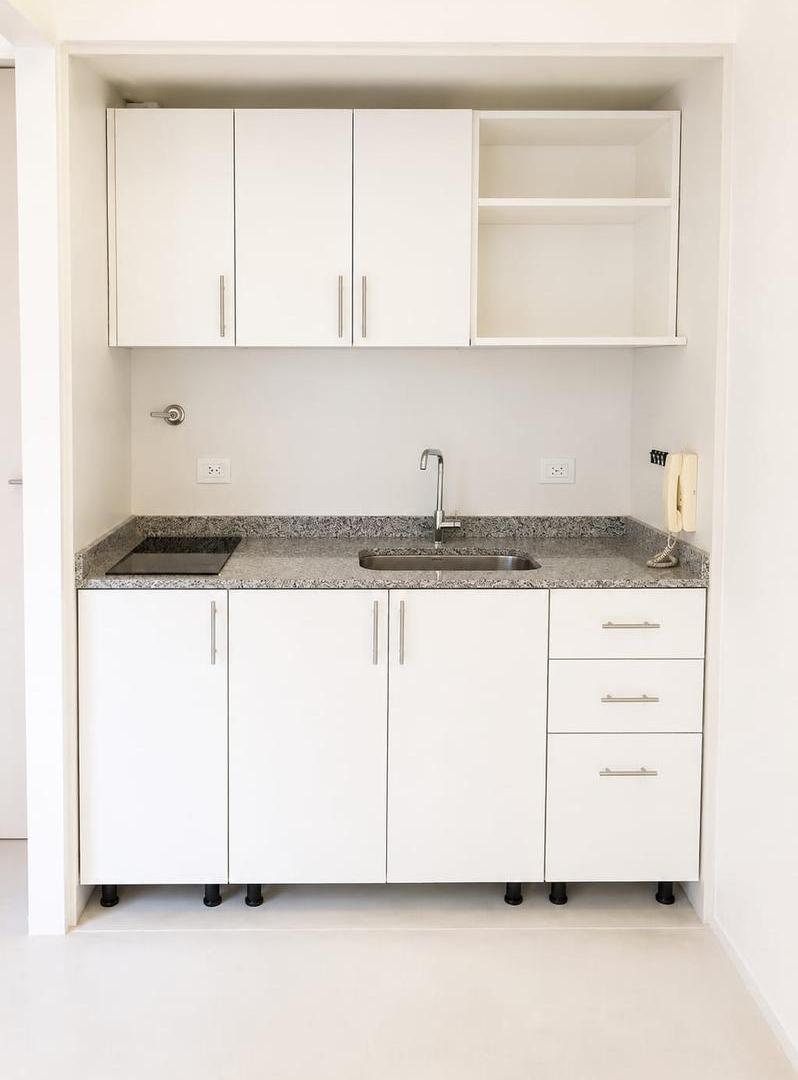 Foto de Venta 2 ambientes RECICLADO Dormitorio Baño completo Apto Profesional, imagen 5