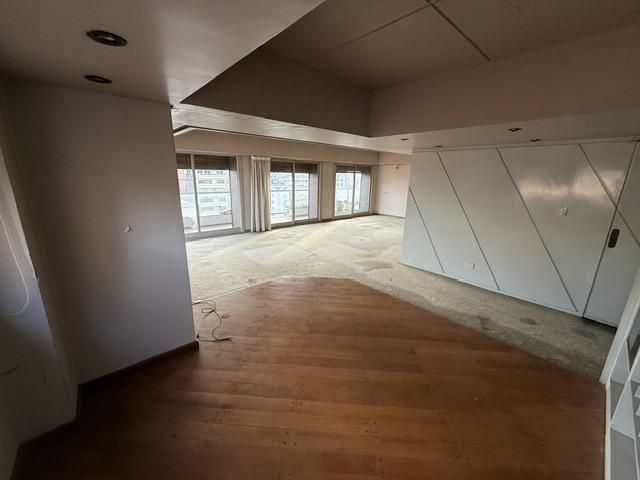 Foto de Venta Torre Piso 4 dormitorios 2 cocheras Alto Vista Luz a Reciclar, imagen 5