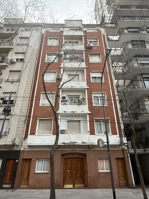 Foto de Venta Apto profesional estudio Gran Monoambiente a una cuadra plaza de, imagen 1