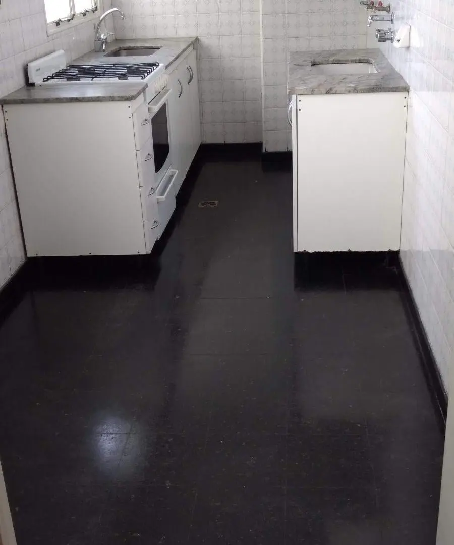 Excelente dos ambientes. Impecable y super cómodo. Muchas luz y ventilación. Piso alto. 5