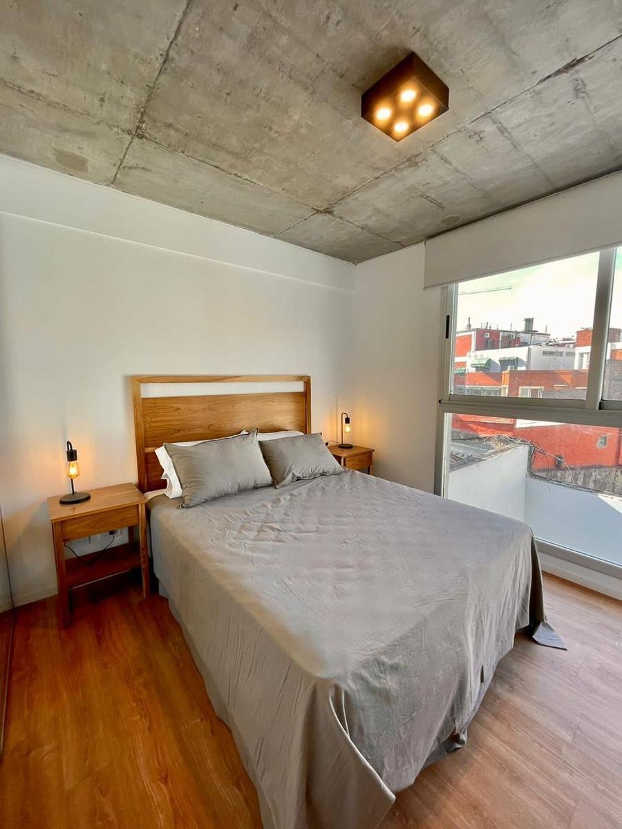 Increíble 3 Ambientes en San Telmo | Luminoso y Moderno 1