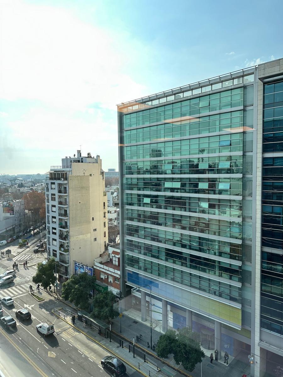 Foto de Oficina en Alquiler en Belgrano, piso 8 sobre Av. Libertador., imagen 2