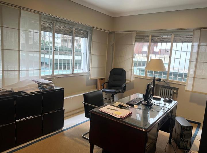Oficina en Venta en Retiro. 3
