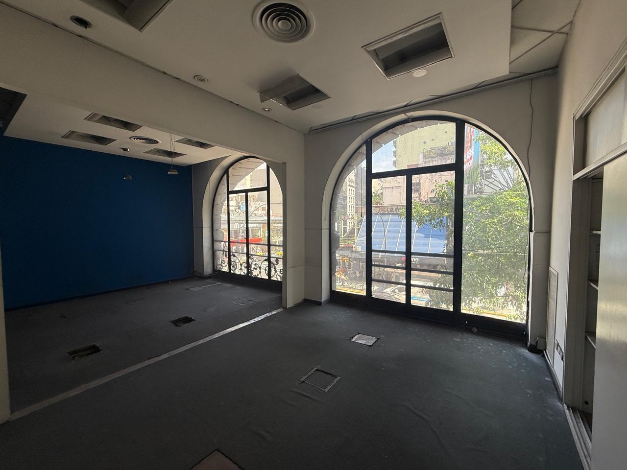 Oficina Premium 500m2 Recoleta - Esquina Icónica Santa Fe y Callao - Entrada Independiente