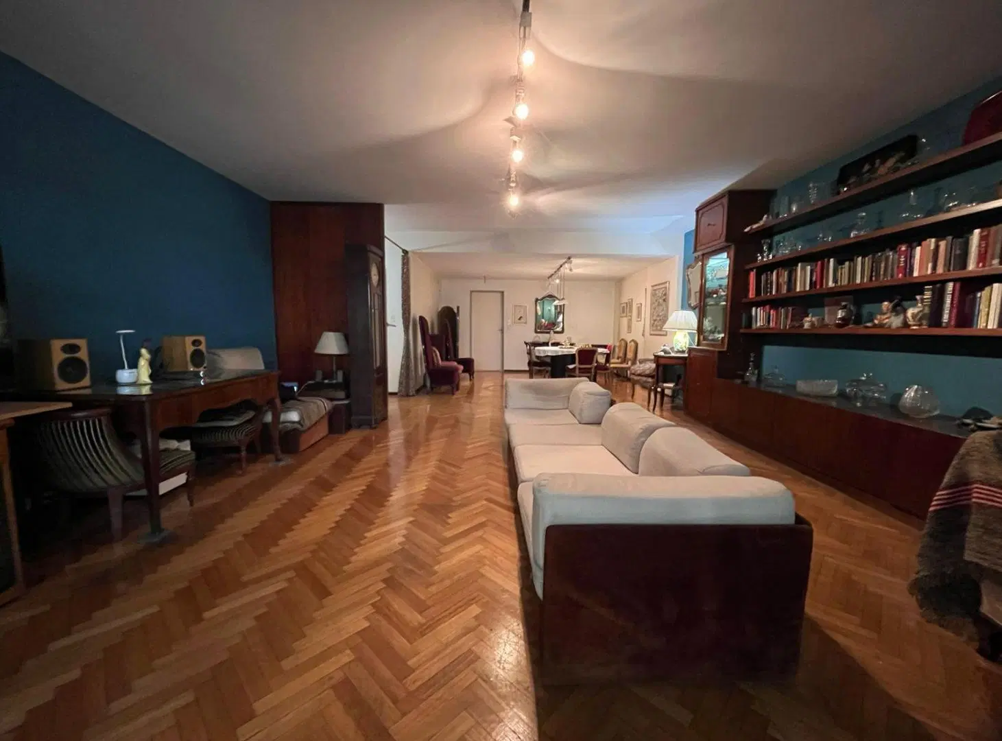 Venta departamento en Recoleta 4 ambientes con balcon al frente 2