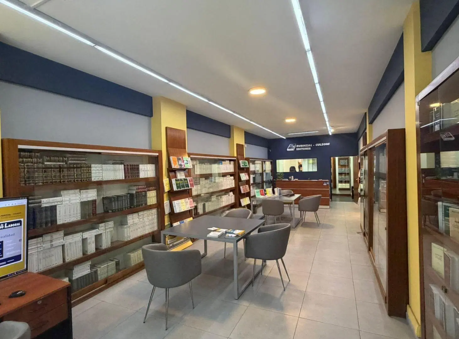 Local en Venta en Tribunales 3