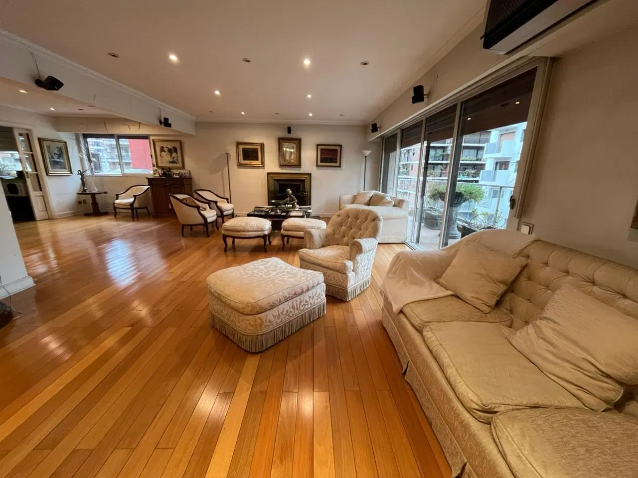Venta departamento 6 ambientes en Belgrano C con cochera 3