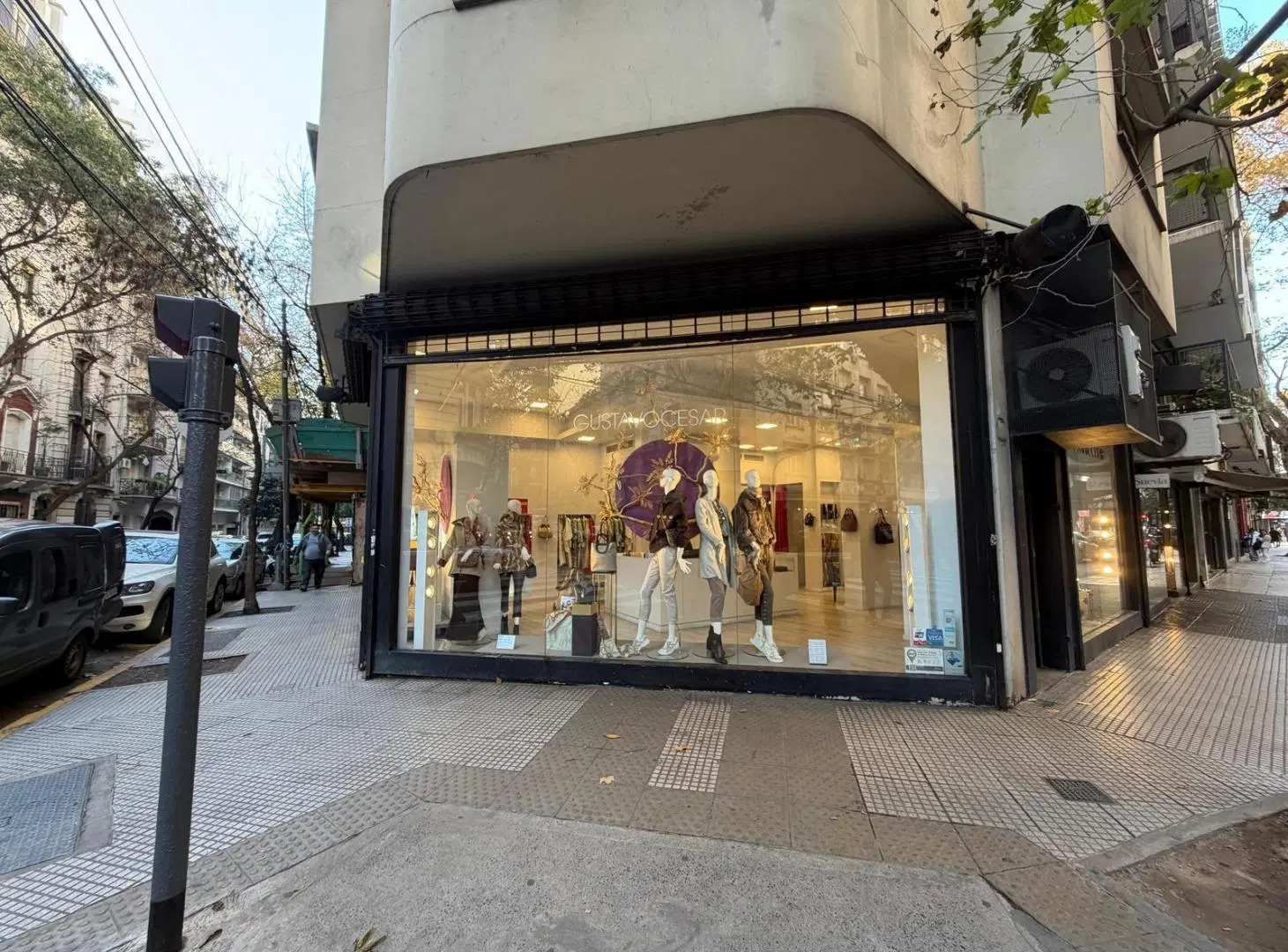 Local en venta en Rodriguez Peña esquina Arenales 5